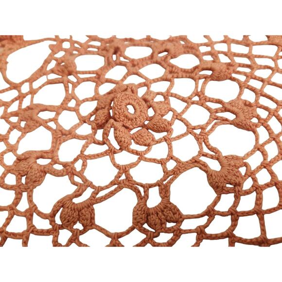 VTG HAND CROCHETED XL 17" MAUVE DOILY PINK FLOWER END TABLE COFFEE TABLE DRESSER - Picture 4 of 5